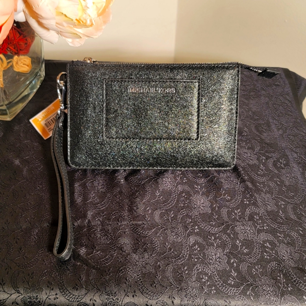 Michael Kors Wristlet Pocket Divided Black Metallic Clutch NEW MK NWT